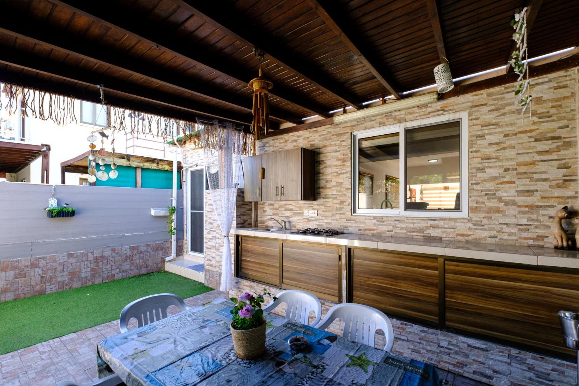 Demetris Apartment Meneou Exterior photo